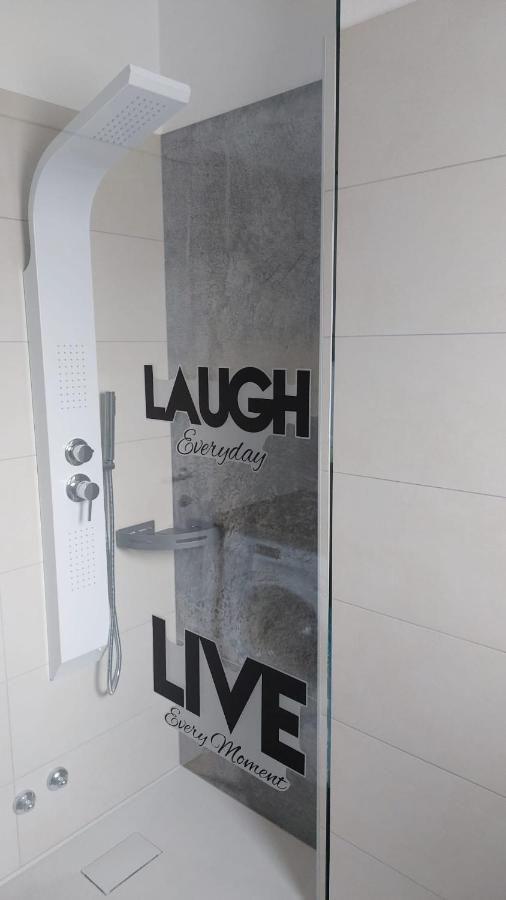 Apartamento Sam&Sun Torbole Sul Garda Exterior foto